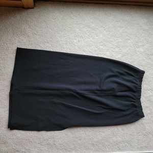 Women's black knit straight skirt size small